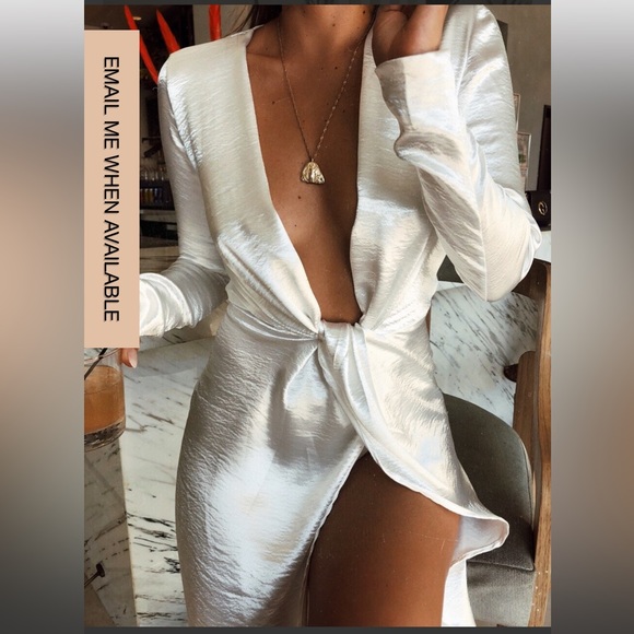 Harlow Dress - V-cut Dress - Picture 2 of 3